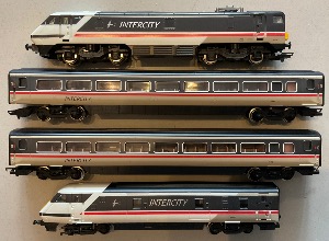 R696 Intercity 225 4 car train set
